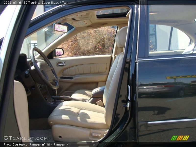 Super Black / Tan 1996 Infiniti I 30 Touring