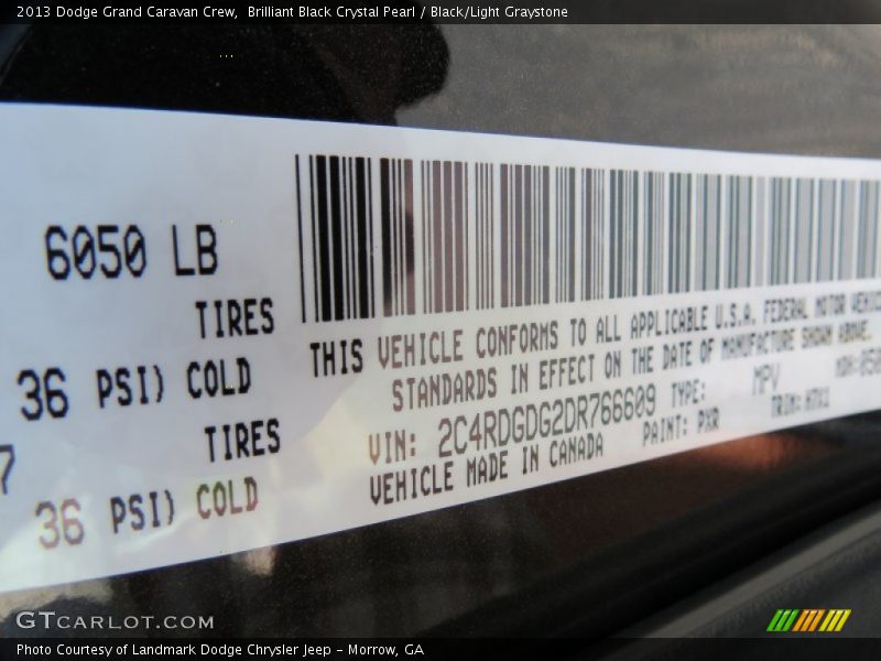 Brilliant Black Crystal Pearl / Black/Light Graystone 2013 Dodge Grand Caravan Crew