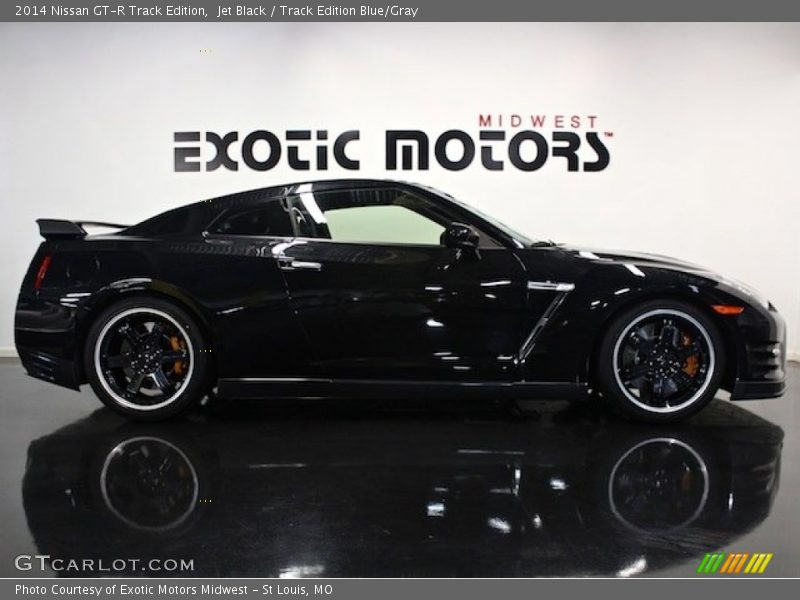 Jet Black / Track Edition Blue/Gray 2014 Nissan GT-R Track Edition
