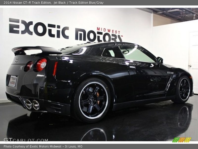 Jet Black / Track Edition Blue/Gray 2014 Nissan GT-R Track Edition
