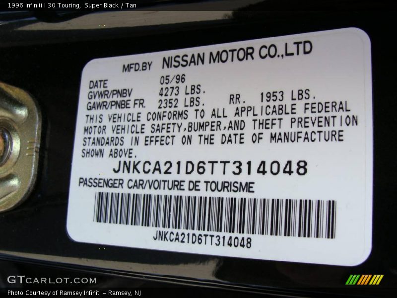 Super Black / Tan 1996 Infiniti I 30 Touring