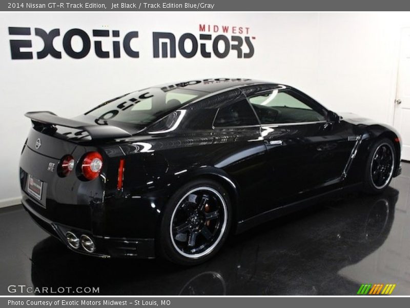 Jet Black / Track Edition Blue/Gray 2014 Nissan GT-R Track Edition