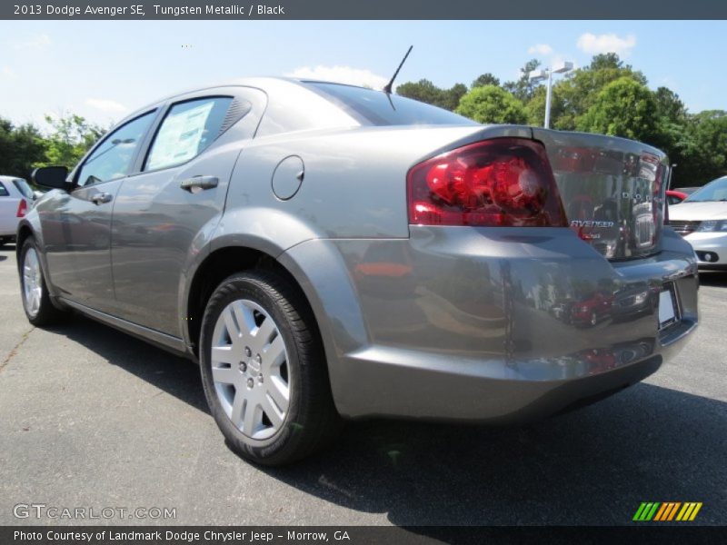 Tungsten Metallic / Black 2013 Dodge Avenger SE