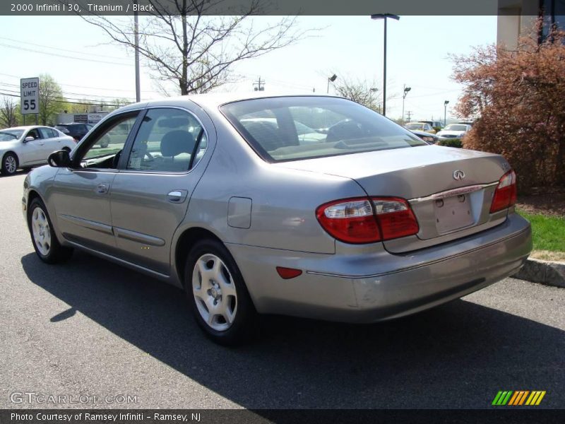 Titanium / Black 2000 Infiniti I 30