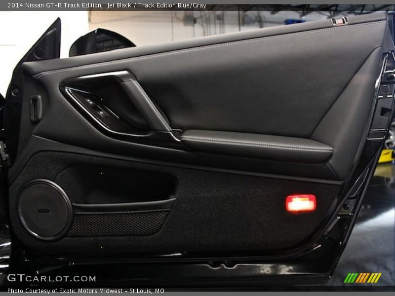 Door Panel of 2014 GT-R Track Edition