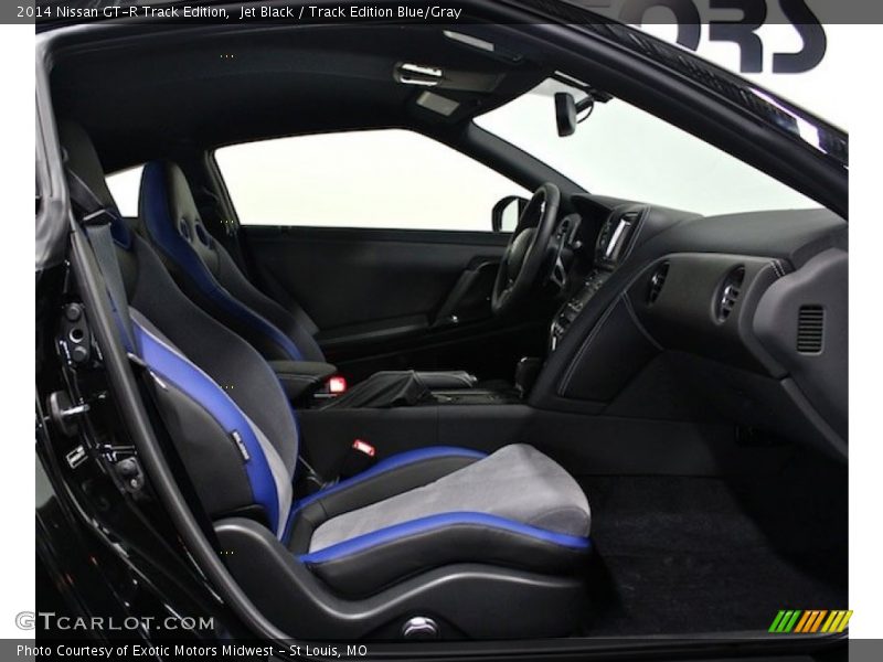 Front Seat of 2014 GT-R Track Edition