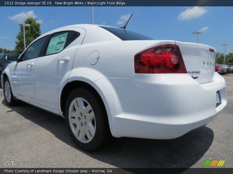 New Bright White / Black/Light Frost Beige 2013 Dodge Avenger SE V6