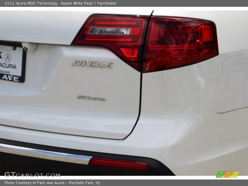 Aspen White Pearl / Parchment 2011 Acura MDX Technology