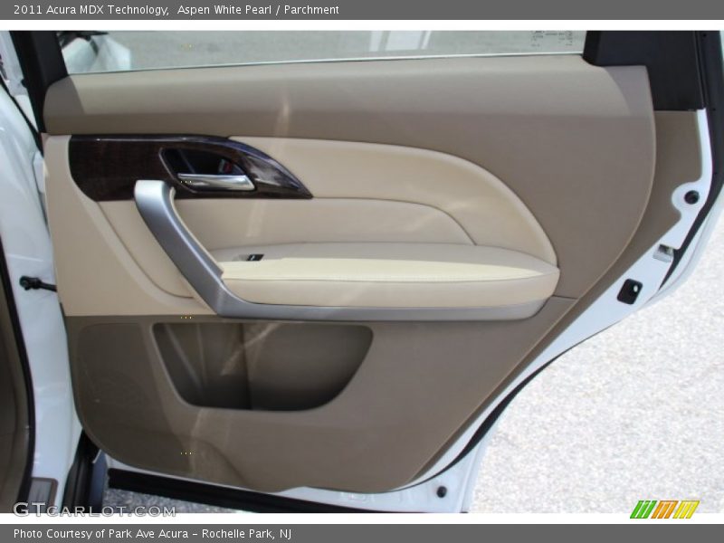 Aspen White Pearl / Parchment 2011 Acura MDX Technology