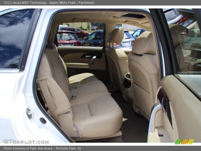 Aspen White Pearl / Parchment 2011 Acura MDX Technology