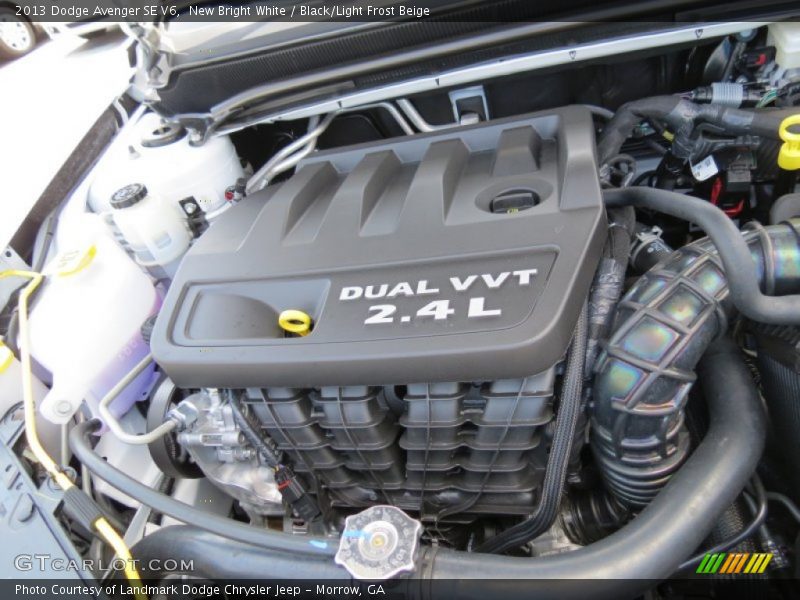 New Bright White / Black/Light Frost Beige 2013 Dodge Avenger SE V6
