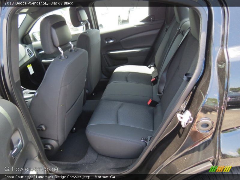 Black / Black 2013 Dodge Avenger SE