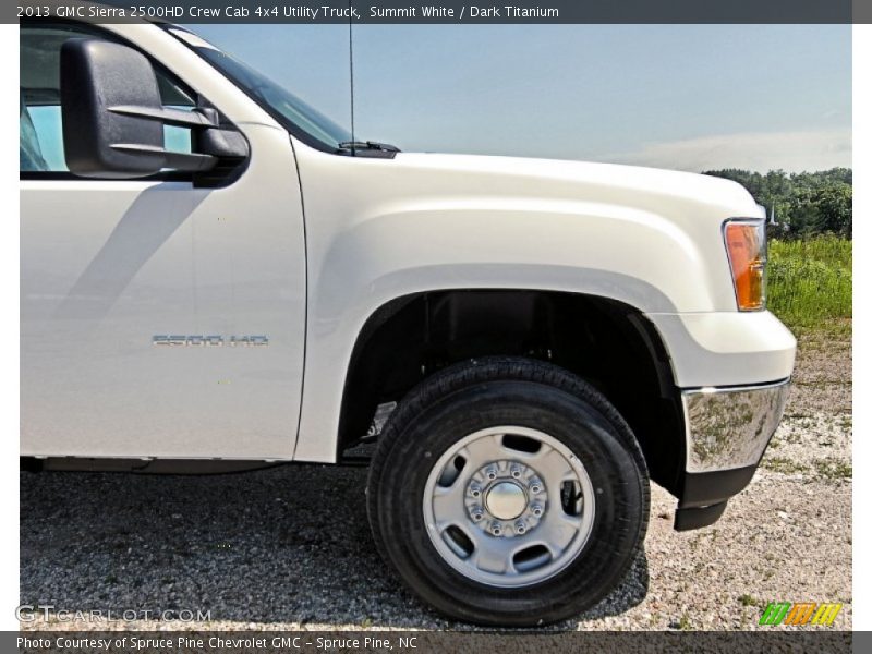 Summit White / Dark Titanium 2013 GMC Sierra 2500HD Crew Cab 4x4 Utility Truck