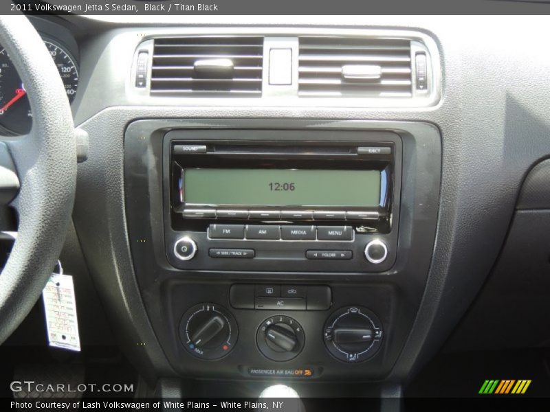 Black / Titan Black 2011 Volkswagen Jetta S Sedan