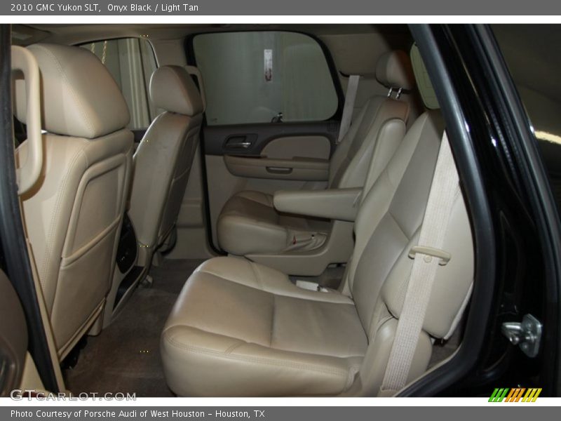Onyx Black / Light Tan 2010 GMC Yukon SLT