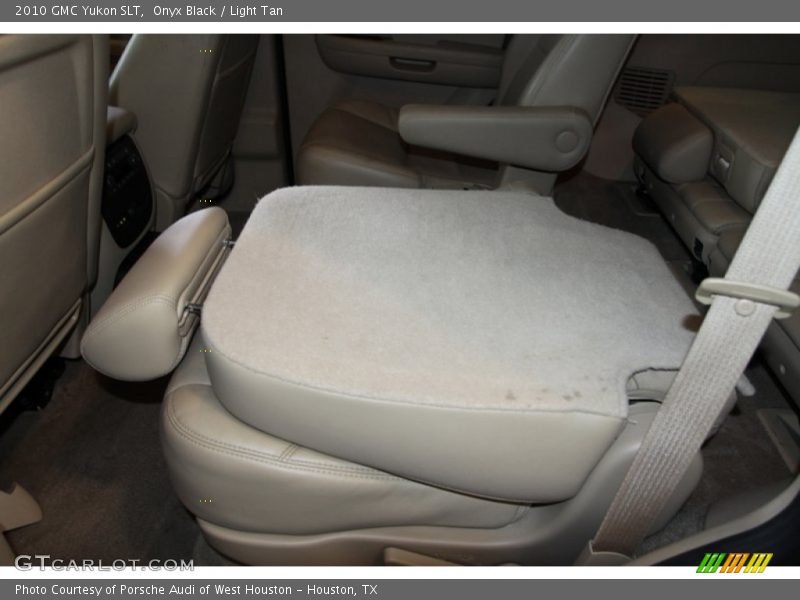 Onyx Black / Light Tan 2010 GMC Yukon SLT