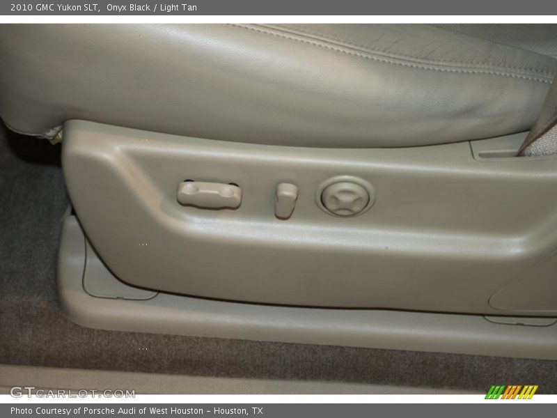 Onyx Black / Light Tan 2010 GMC Yukon SLT