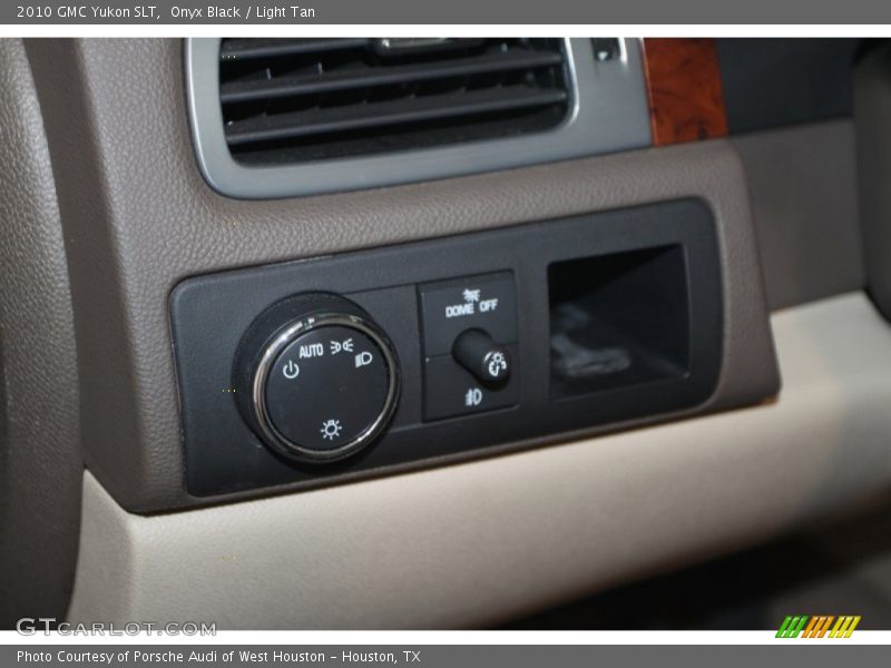Onyx Black / Light Tan 2010 GMC Yukon SLT