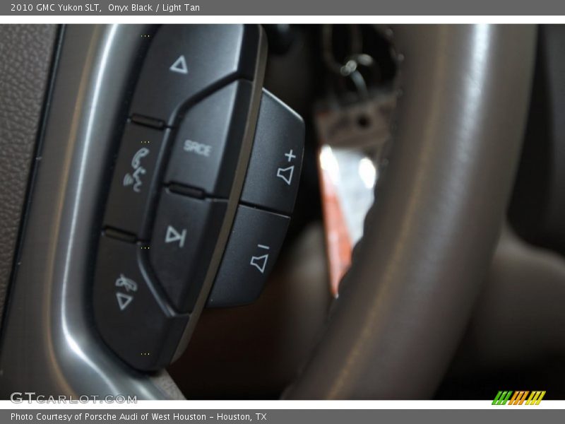 Onyx Black / Light Tan 2010 GMC Yukon SLT