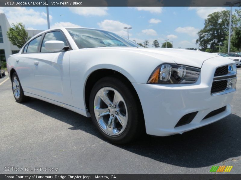 Ivory Pearl / Black 2013 Dodge Charger SE