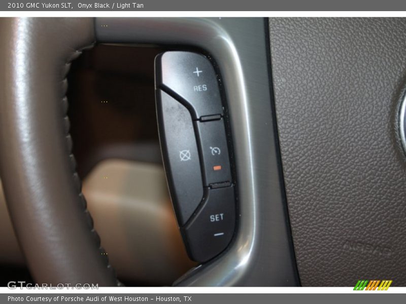 Onyx Black / Light Tan 2010 GMC Yukon SLT