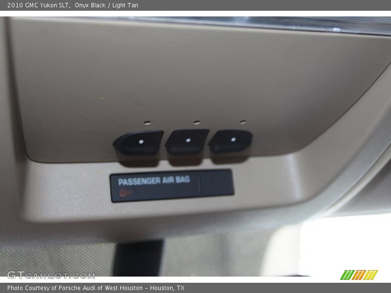 Onyx Black / Light Tan 2010 GMC Yukon SLT