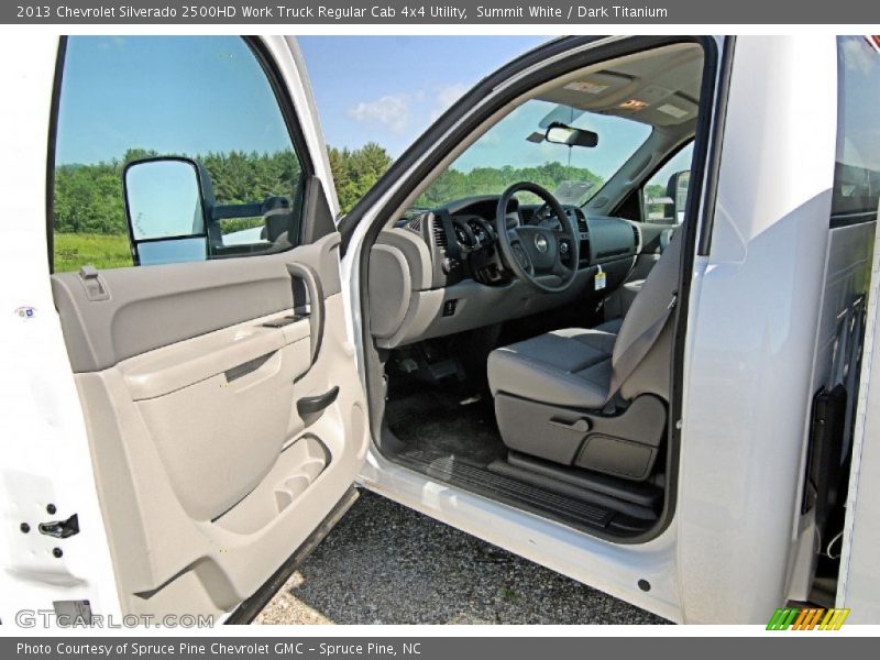 Summit White / Dark Titanium 2013 Chevrolet Silverado 2500HD Work Truck Regular Cab 4x4 Utility