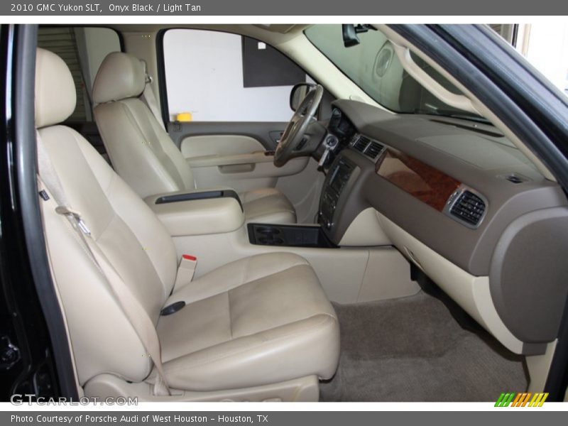 Onyx Black / Light Tan 2010 GMC Yukon SLT