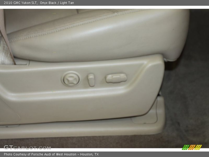 Onyx Black / Light Tan 2010 GMC Yukon SLT