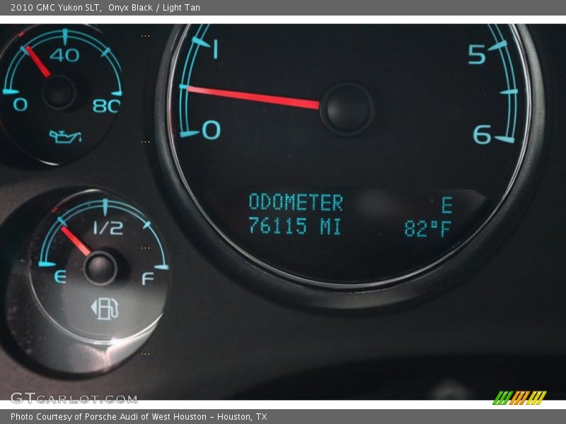 Onyx Black / Light Tan 2010 GMC Yukon SLT