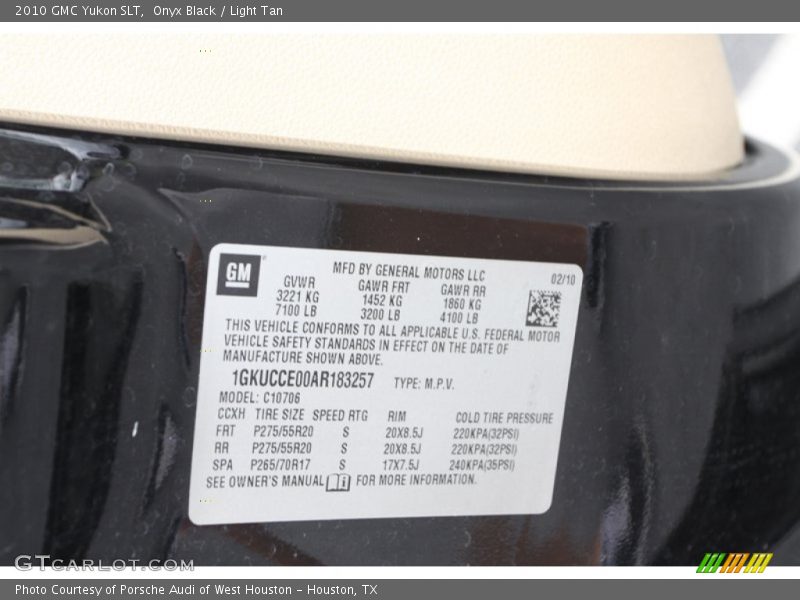 Onyx Black / Light Tan 2010 GMC Yukon SLT