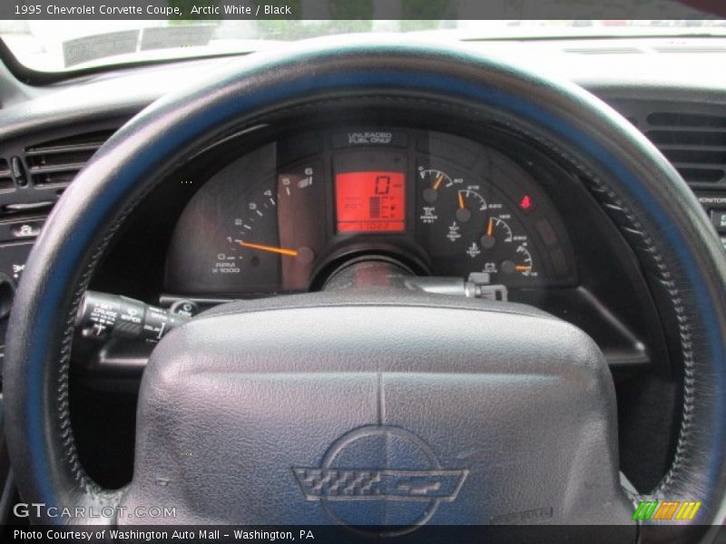 Arctic White / Black 1995 Chevrolet Corvette Coupe