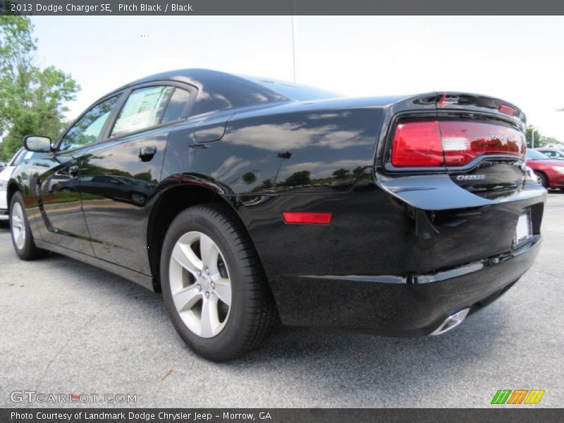 Pitch Black / Black 2013 Dodge Charger SE