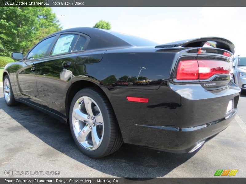 Pitch Black / Black 2013 Dodge Charger SE