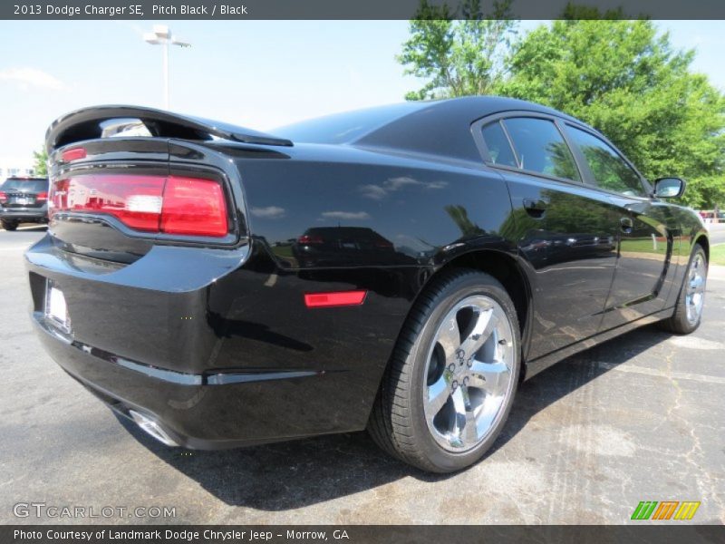 Pitch Black / Black 2013 Dodge Charger SE