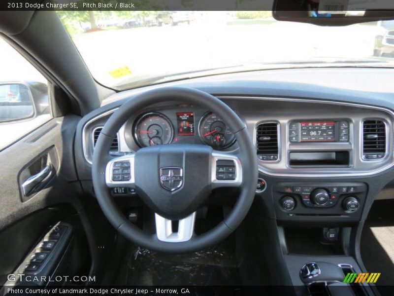 Pitch Black / Black 2013 Dodge Charger SE
