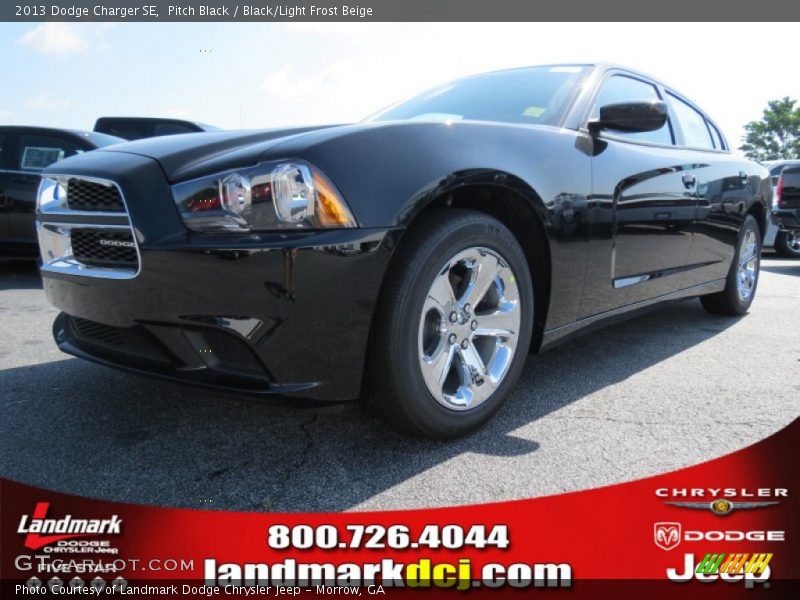 Pitch Black / Black/Light Frost Beige 2013 Dodge Charger SE