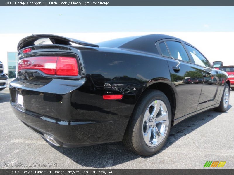 Pitch Black / Black/Light Frost Beige 2013 Dodge Charger SE