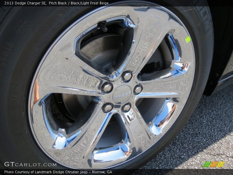 Pitch Black / Black/Light Frost Beige 2013 Dodge Charger SE