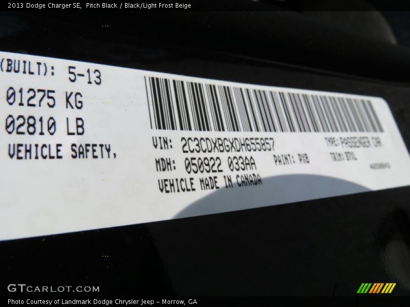 Pitch Black / Black/Light Frost Beige 2013 Dodge Charger SE