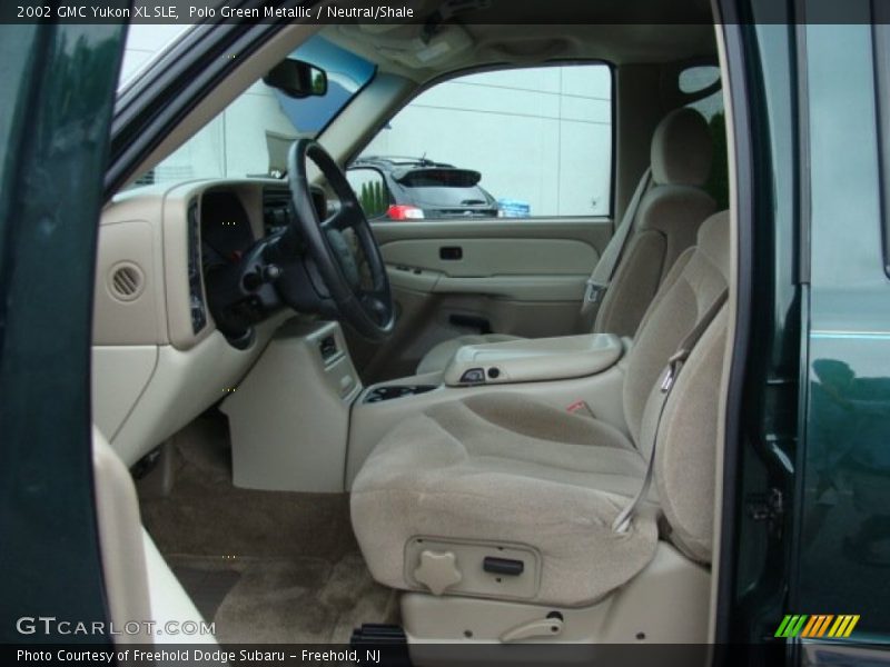 Front Seat of 2002 Yukon XL SLE