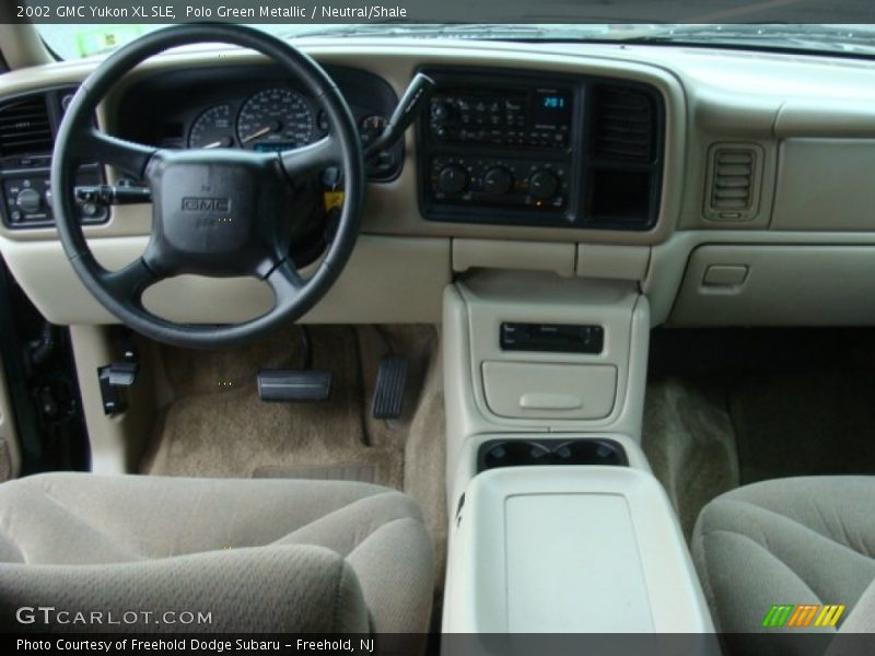 Polo Green Metallic / Neutral/Shale 2002 GMC Yukon XL SLE