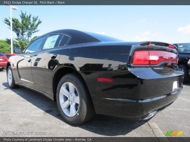 Pitch Black / Black 2013 Dodge Charger SE
