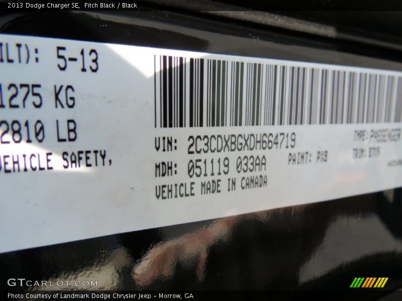 Pitch Black / Black 2013 Dodge Charger SE