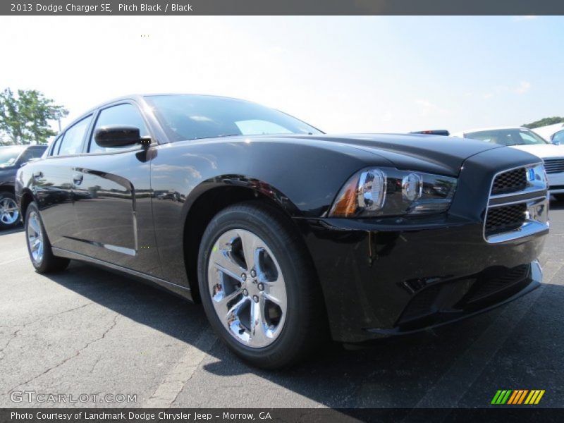 Pitch Black / Black 2013 Dodge Charger SE