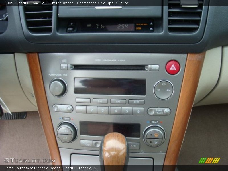 Champagne Gold Opal / Taupe 2005 Subaru Outback 2.5i Limited Wagon