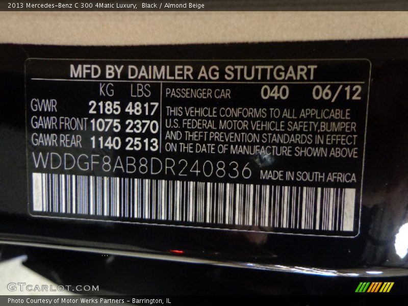 Black / Almond Beige 2013 Mercedes-Benz C 300 4Matic Luxury