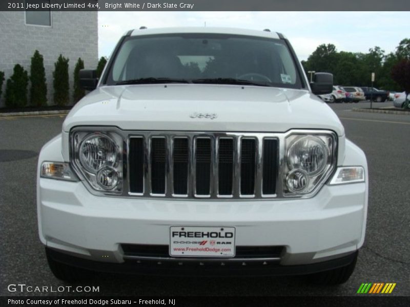 Bright White / Dark Slate Gray 2011 Jeep Liberty Limited 4x4