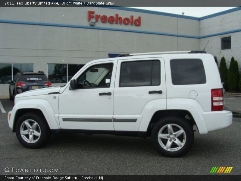 Bright White / Dark Slate Gray 2011 Jeep Liberty Limited 4x4