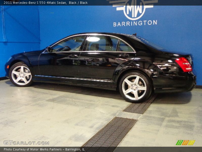 Black / Black 2011 Mercedes-Benz S 550 4Matic Sedan